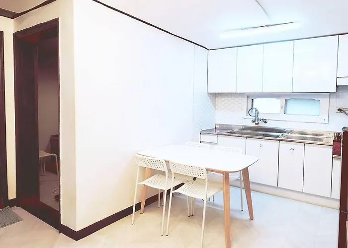 바람 연남 White Linen House 2br 아파트 서울특별시