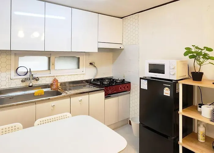 바람 연남 White Linen House 2br 아파트 *