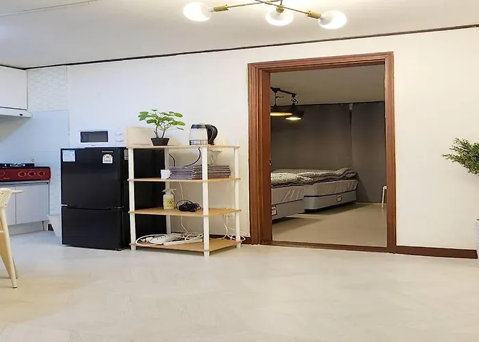 아파트 바람 연남 White Linen House 2br 서울특별시
