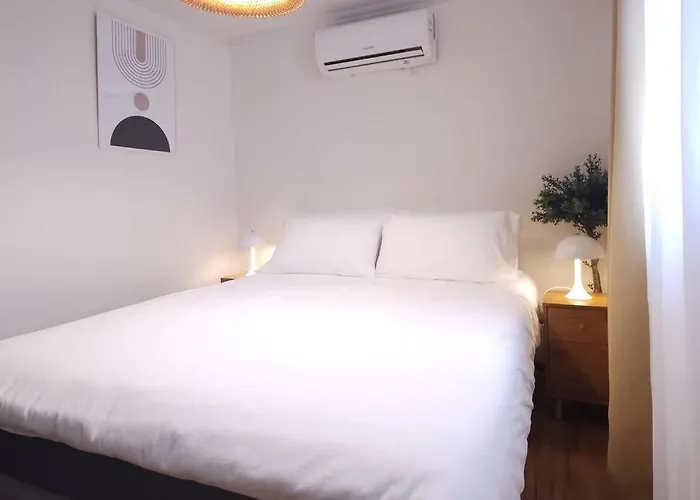바람 연남 White Linen House 2br *